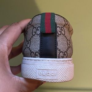 Authentic Gucci shoes